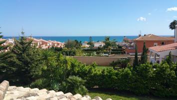 Villa En venta en Estepona photo 0