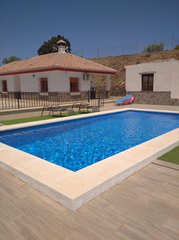 Casa En venta en Almogía photo 0