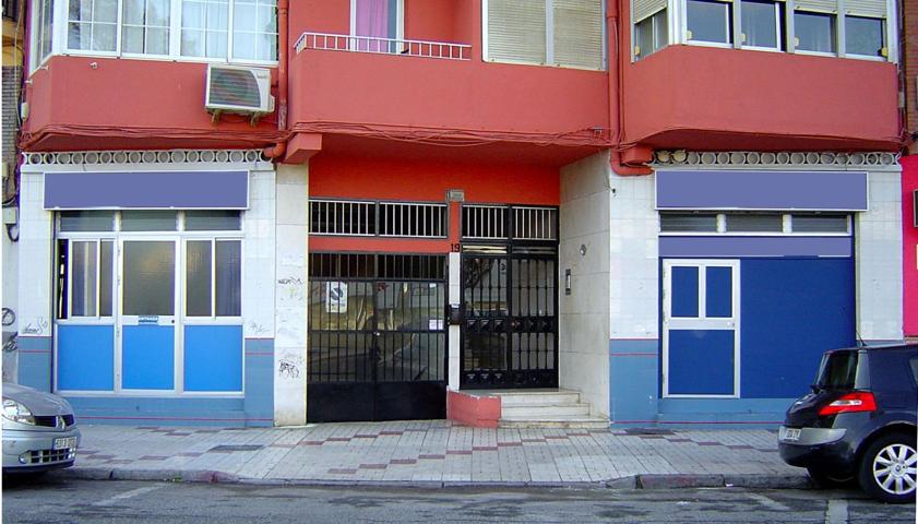 Local En venta en Regio photo 0