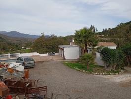 Casa En venta en Coín photo 0