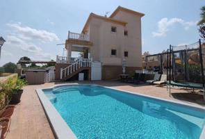 Villa En venta en Castalla photo 0