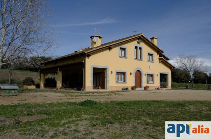 Masia en venta en Sanata (Llinars del Vallès) photo 0