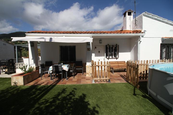 Encantadora casa en Sant Cebrià de Vallalta con piscina y jardín photo 0