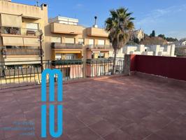 PISO DE GRANDES DIMENSIONES EN CANET DE MAR photo 0