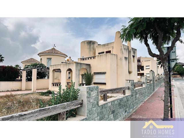 Unifamiliar En venta en Perigallo, 45, United Golf Resort, Gea Y Truyols photo 0
