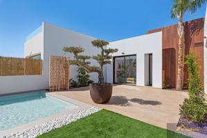 Villa En venta en Serena Golf, S-n, Centro, Los Alcázares photo 0