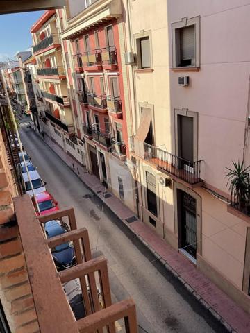 Piso en venta zona centro con cochera. photo 0