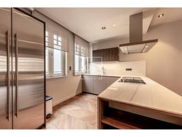 Piso en venta en Ciutat Vella photo 0