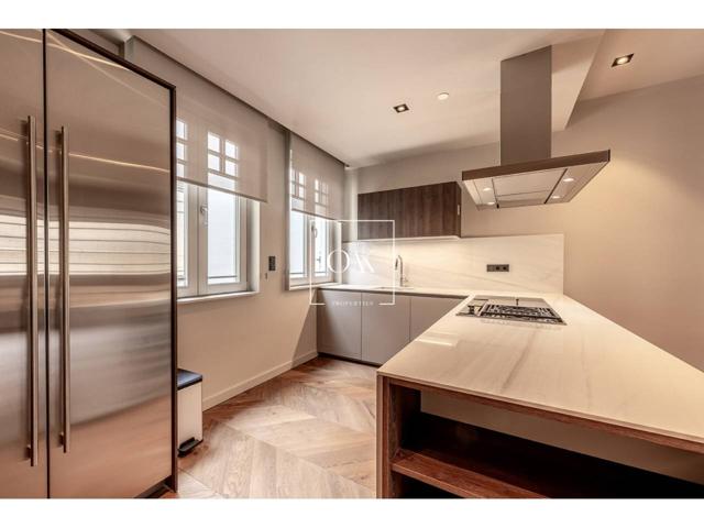 Piso en venta en Ciutat Vella photo 0
