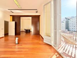 Oficina en alquiler en La Dreta de l'Eixample(08037) photo 0