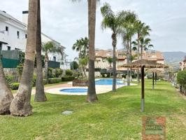 Unifamiliar Pareada En venta en Los Pacos, Fuengirola photo 0
