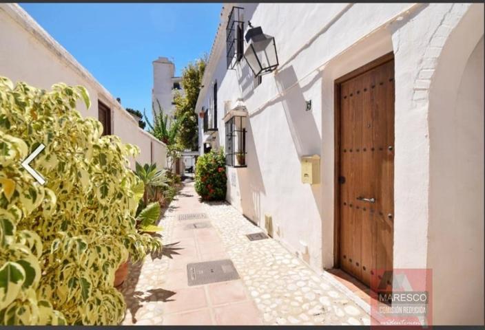 Unifamiliar Pareada En venta en Pueblo Lopez, Fuengirola photo 0