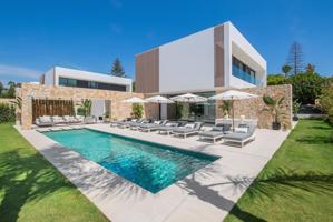 Casa - Chalet en venta en Marbella de 567 m2 photo 0