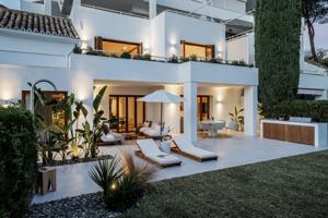 Casa - Chalet en venta en Marbella de 244 m2 photo 0