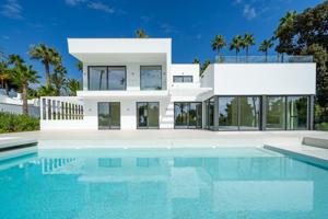 Casa - Chalet en venta en El Paraíso de 430 m2 photo 0