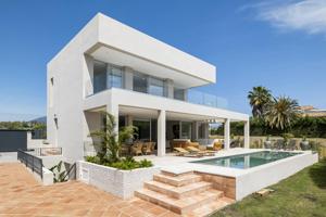 Casa - Chalet en venta en Marbella de 450 m2 photo 0