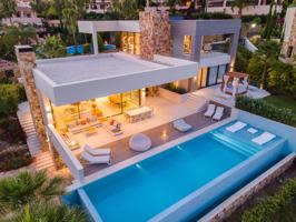 Casa - Chalet en venta en Marbella de 582 m2 photo 0
