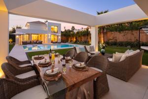 Casa - Chalet en venta en Marbella de 393 m2 photo 0