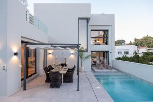Casa - Chalet en venta en Marbella de 181 m2 photo 0