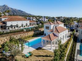 Casa - Chalet en venta en Marbella de 479 m2 photo 0