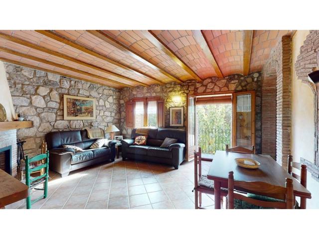 Casa adosada en venta en La Febró photo 0