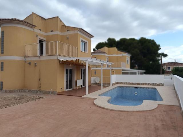 Villa En venta en Benidorm photo 0