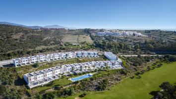 Bonitos apartamentos con vistas al golf en Estepona Golf photo 0