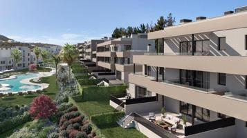 Apartamento en venta frente al campo de golf en Casares photo 0