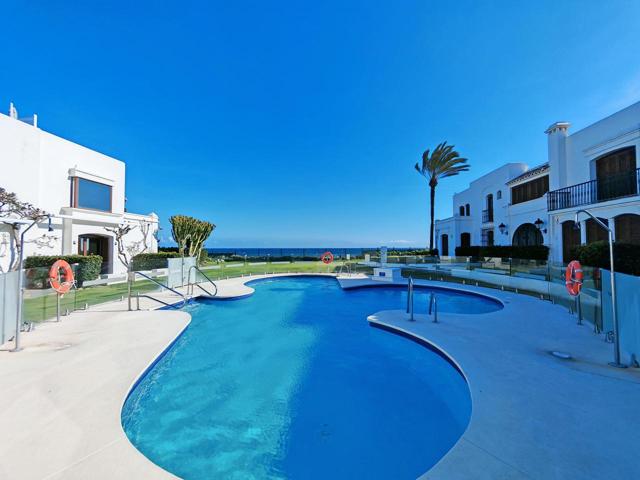 Adosada en Cancelada, Estepona photo 0