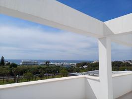 Ático de 2 Dormitorios con Vistas Frontales al Mar – Estepona, La Gaspara photo 0