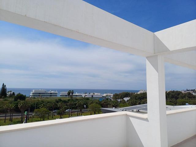 Ático de 2 Dormitorios con Vistas Frontales al Mar – Estepona, La Gaspara photo 0