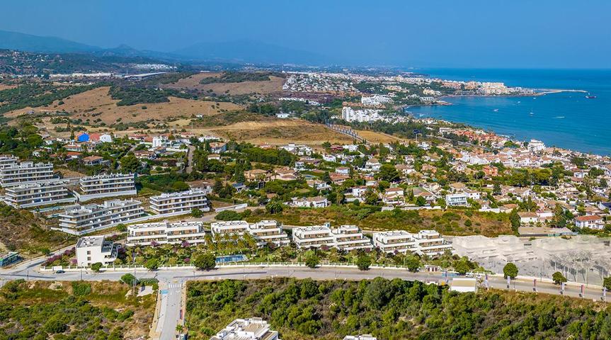 Piso en venta en Estepona de 101 m2 photo 0
