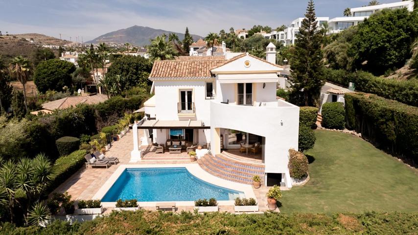 Casa - Chalet en venta en El Paraíso de 339 m2 photo 0