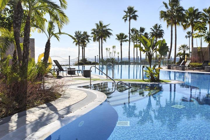 Piso en venta en Estepona de 90 m2 photo 0