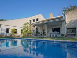 Villa En venta en Dénia photo 0