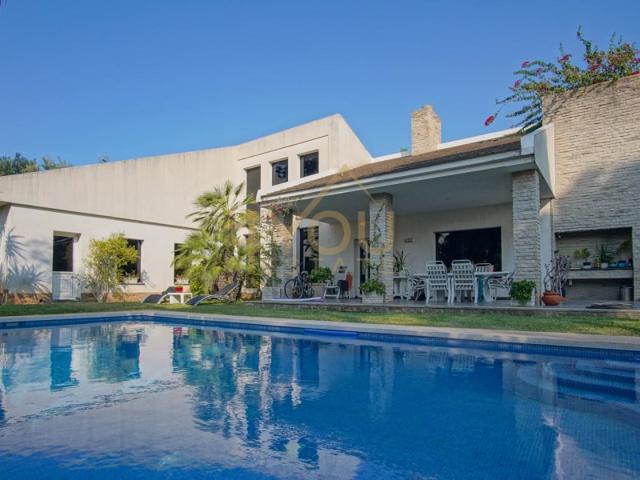 Villa En venta en Dénia photo 0