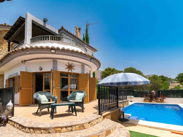 Villa En venta en Finestrat photo 0