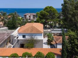 Villa En venta en Dénia photo 0