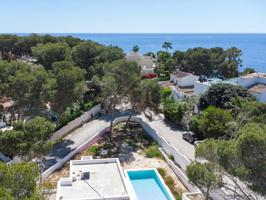 Villa En venta en Moraira photo 0