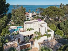 Villa En venta en Dénia photo 0
