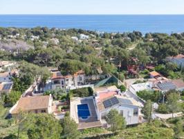 Villa En venta en Dénia photo 0