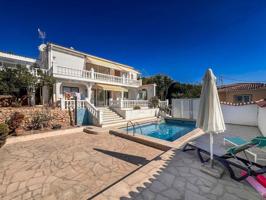 Villa En venta en La Nucia photo 0