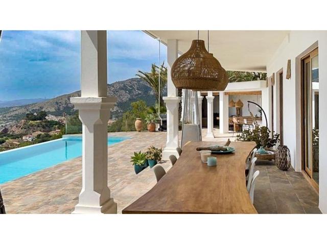 Villa En venta en Finestrat photo 0