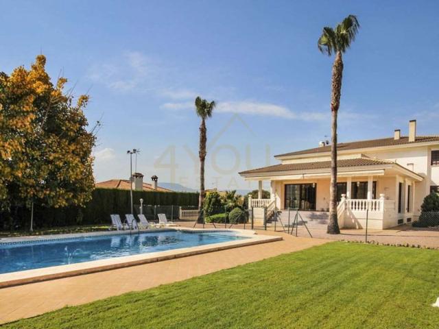 Villa En venta en Benidorm photo 0