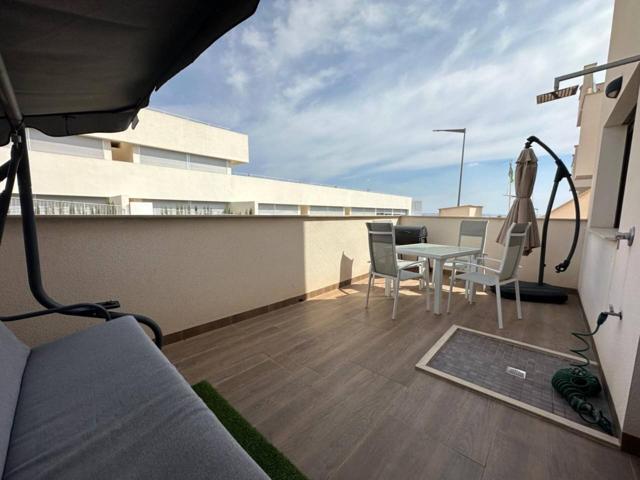 En venta: Encantador bungalow de segunda mano a estrenar en Los Balcones, Torrevieja photo 0