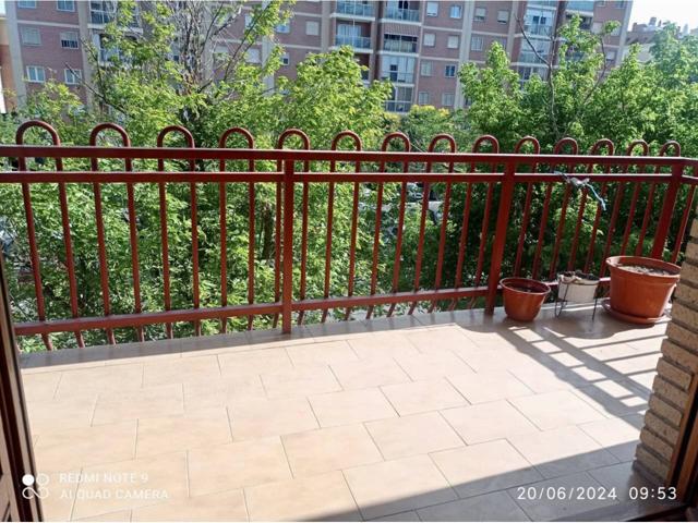 PISO EN VENTA TODO EXTERIOR, CON TERRAZA Y GARAJE EN CALLE GABRIEL CELAYA, BARRIO DEL ACTUR photo 0