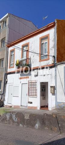 CASA CON CUATRO VIVIENDAS photo 0