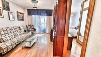 Piso en venta con inquilinos y rentabilidad garantizada photo 0