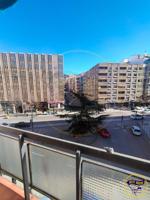PISO EN VENTA EN PLENO CENTRO CON TERRAZA PARA REFORMAR photo 0