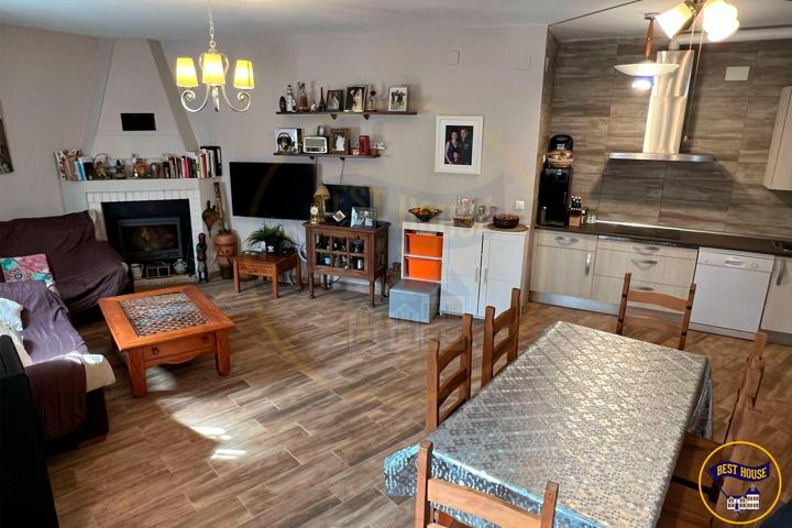 CASA EN VENTA REFORMADA EN VILLAR DEL MAESTRE photo 0